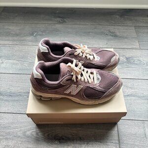 NEW BALANCE 2002R HIGHER LEARNING - BROWN